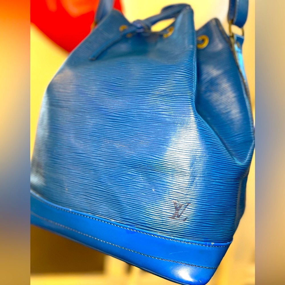 Louis Vuitton Auth Blue Epi Noe GM Leather Drawstring Shoulder Bag VTG ‘81, EUC - Picture 4 of 17